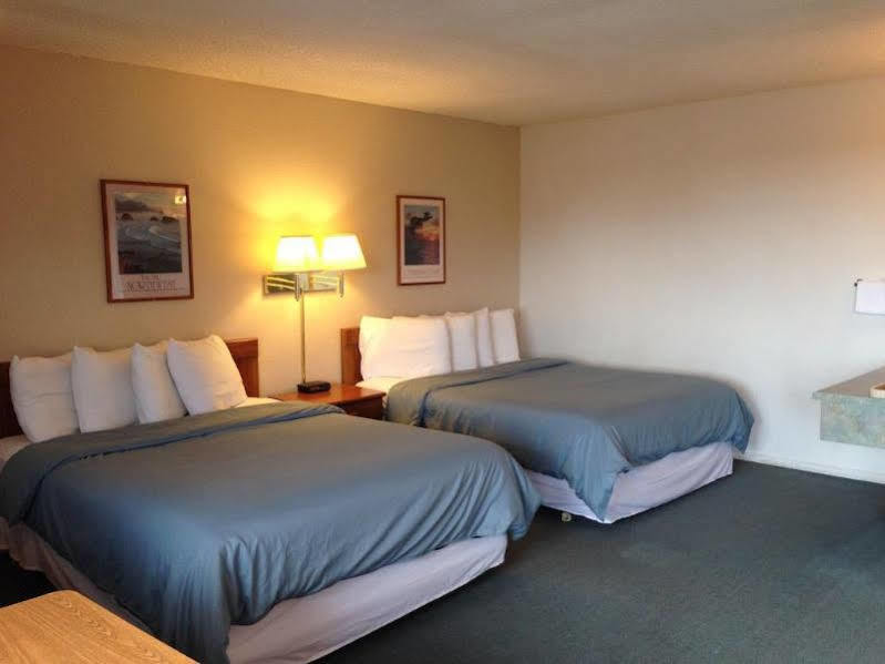 Redwood Inn Crescent City Exterior photo